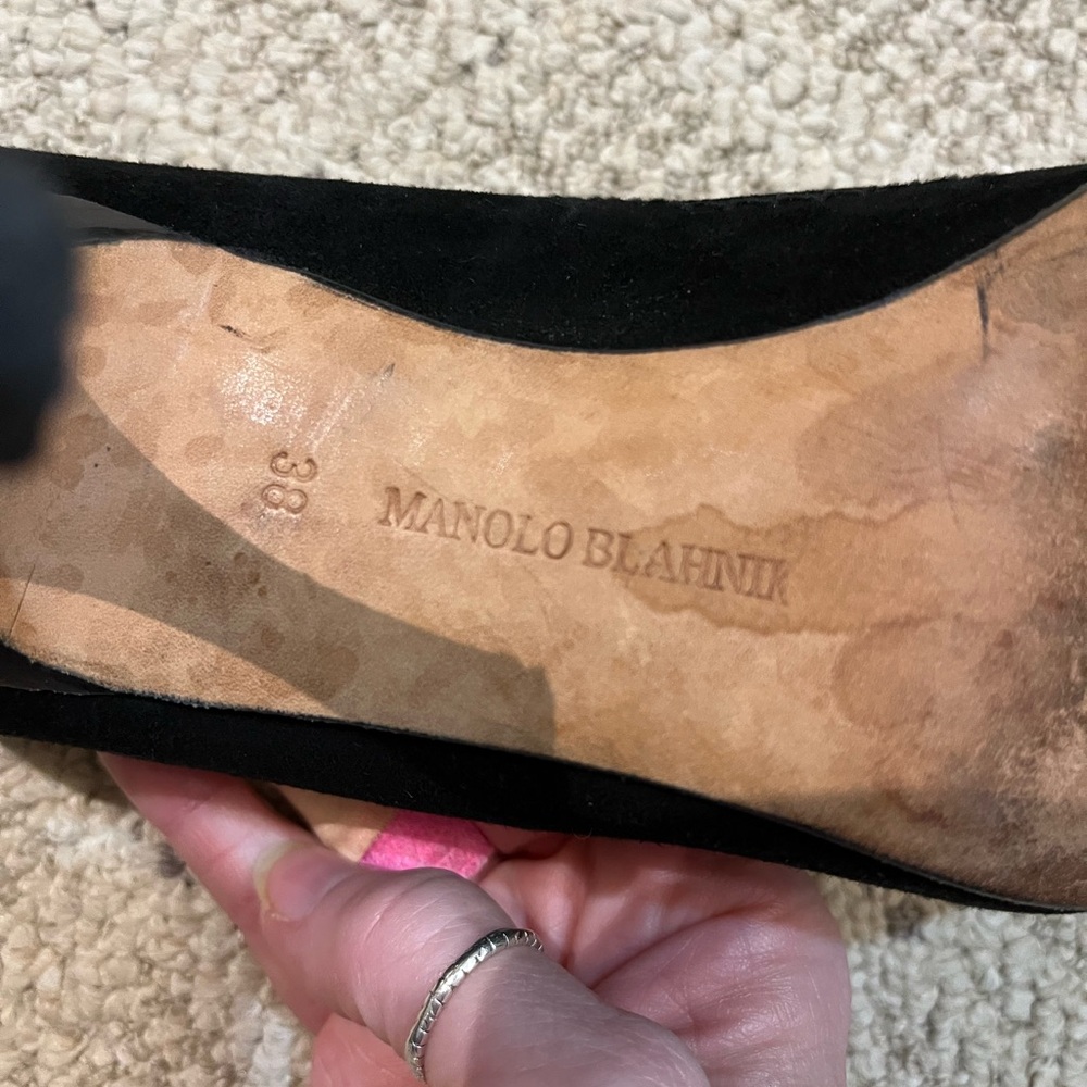 Manolo Blahnik Suede Pointed Toe Pumps. - Picture 12 of 15